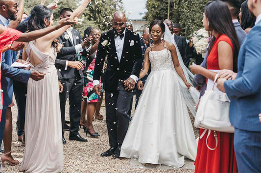 Integrating Traditional and Innovative Fabric Technologies Into Bridesmaid Dress Design