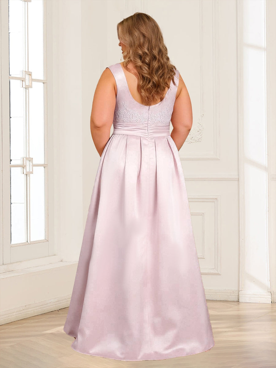 Satin A-Line/Princess Crew Neck Plus Size Mother of the Bride Dresses With Lace Appliques