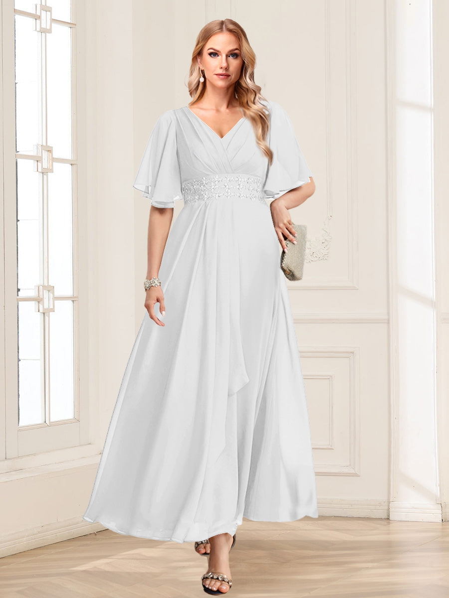 A-Line/Princess V-Neck Short Sleeves Mother of the Bride Dresses with Ruffles