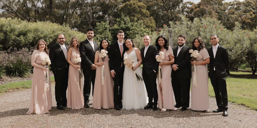 Camera-Ready Bridesmaid Dresses: 5 Tips for Photos That Look Stunning Online and In Print