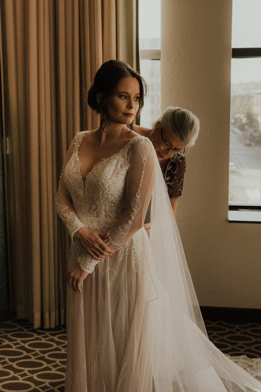 Elegant Mother of the Bride Dresses: Key Elements of Sophisticated Style