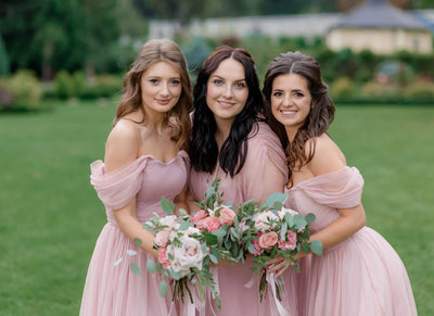 How to look good as a plus size bridesmaid?