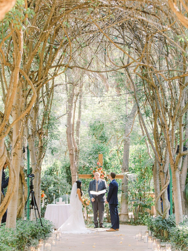 Gender-Neutral Bridesmaid Dresses: Designing to Acknowlench All Gender Identities