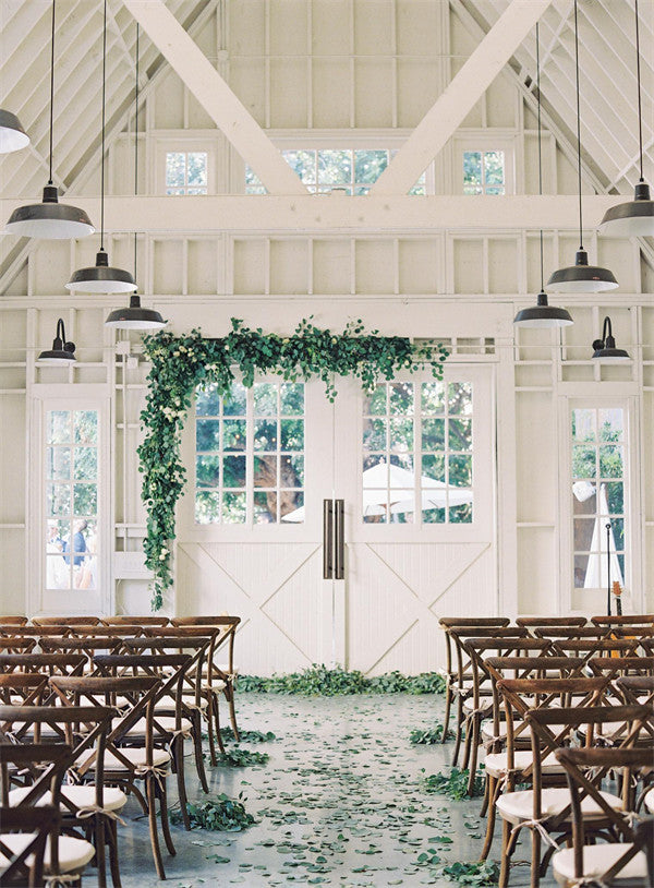 Contemporary Weddings Highlight the Diversity of Bridesmaid Squads