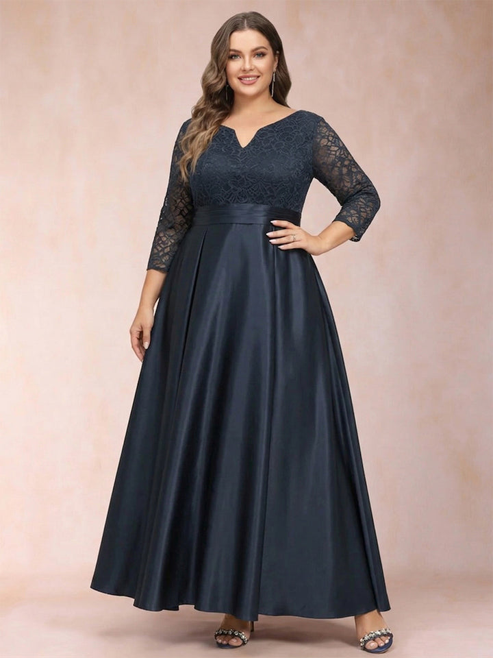 A-Line/Princess V-Neck Lace Plus Size Mother of the Bride Dresses With Rhinestone
