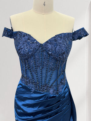 Trumpet/Mermaid Off-the-Shoulder Sweep Train Sequined Evening Dresses with Split Side