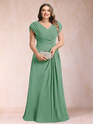 A-Line/Princess V-Neck Chiffon Ruched Plus Size Mother of the Bride Dresses with Appliques & Beading