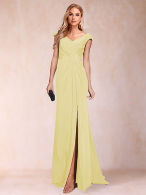 Sheath/Column V-Neck Ruched Mother of the Bride Dresses with Appliques & Split Side