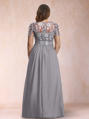 A-Line/Princess Scoop Short Sleeves Plus Size Mother of the Bride Jumpsuit with Applique