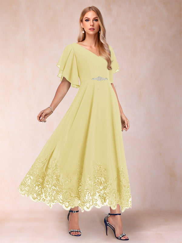A-Line/Princess V-Neck Half Sleeves Mother of the Bride Dresses with Applique