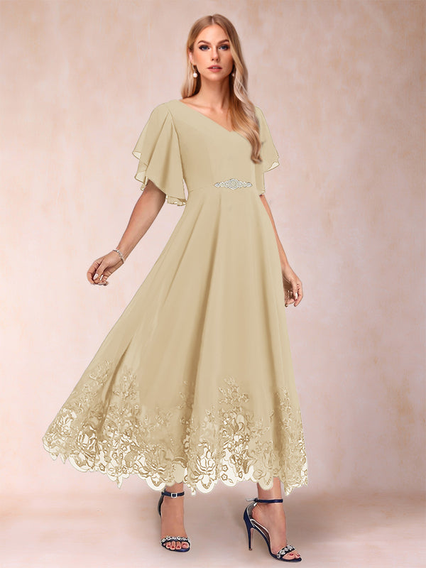 A-Line/Princess V-Neck Half Sleeves Mother of the Bride Dresses with Applique
