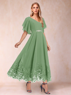 A-Line/Princess V-Neck Half Sleeves Mother of the Bride Dresses with Applique