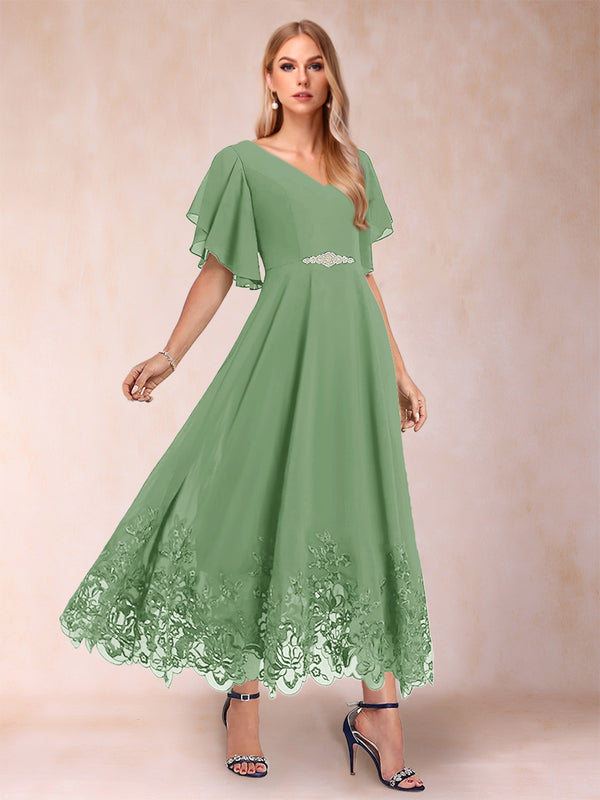 A-Line/Princess V-Neck Half Sleeves Mother of the Bride Dresses with Applique