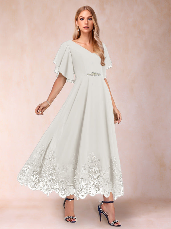 A-Line/Princess V-Neck Half Sleeves Mother of the Bride Dresses with Applique