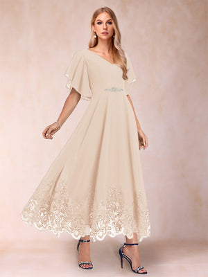 A-Line/Princess V-Neck Half Sleeves Mother of the Bride Dresses with Applique