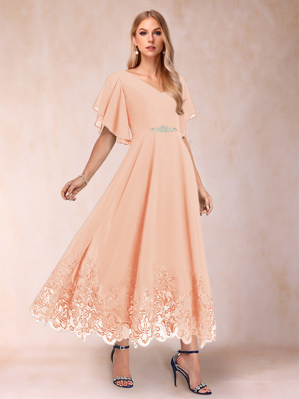A-Line/Princess V-Neck Half Sleeves Mother of the Bride Dresses with Applique