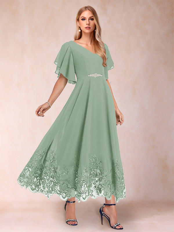 A-Line/Princess V-Neck Half Sleeves Mother of the Bride Dresses with Applique