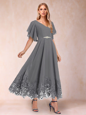 A-Line/Princess V-Neck Half Sleeves Mother of the Bride Dresses with Applique