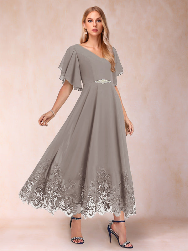 A-Line/Princess V-Neck Half Sleeves Mother of the Bride Dresses with Applique