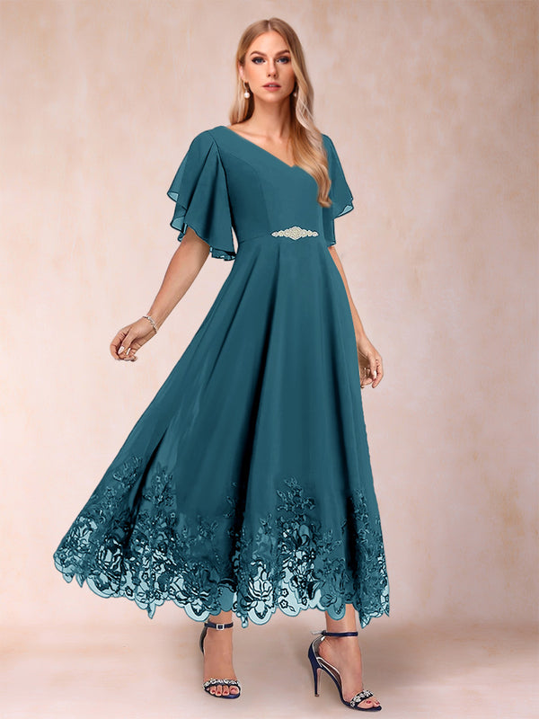 A-Line/Princess V-Neck Half Sleeves Mother of the Bride Dresses with Applique