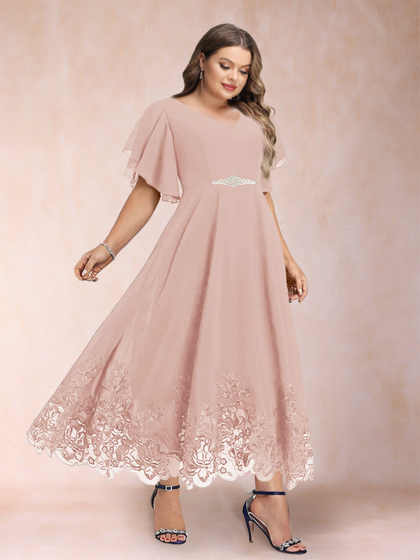 A-Line/Princess V-Neck Half Sleeves Plus Size Mother of the Bride Dresses with Applique