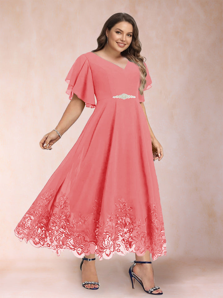 A-Line/Princess V-Neck Half Sleeves Plus Size Mother of the Bride Dresses with Applique