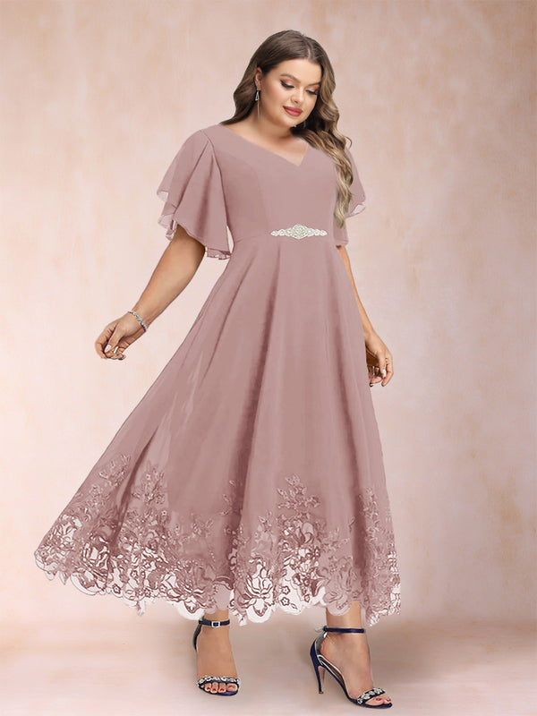A-Line/Princess V-Neck Half Sleeves Plus Size Mother of the Bride Dresses with Applique