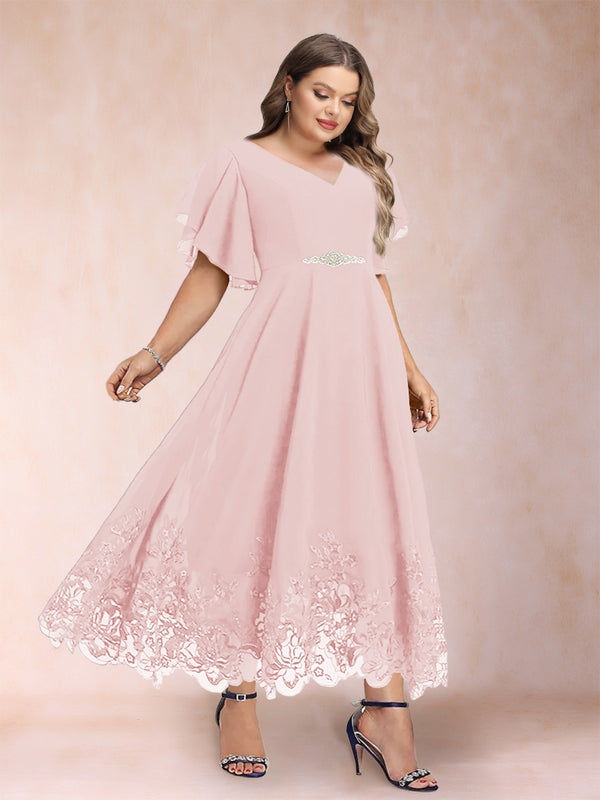 A-Line/Princess V-Neck Half Sleeves Plus Size Mother of the Bride Dresses with Applique