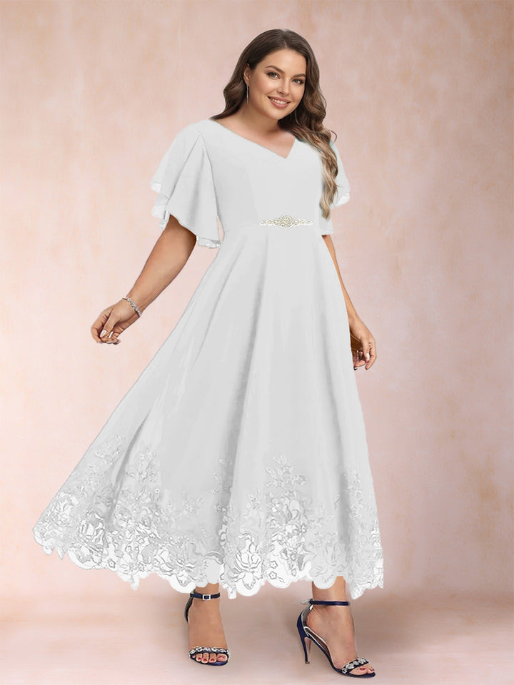 A-Line/Princess V-Neck Half Sleeves Plus Size Mother of the Bride Dresses with Applique