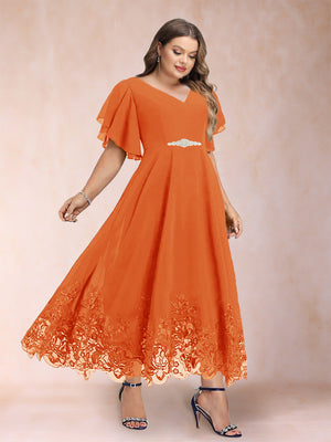 A-Line/Princess V-Neck Half Sleeves Plus Size Mother of the Bride Dresses with Applique
