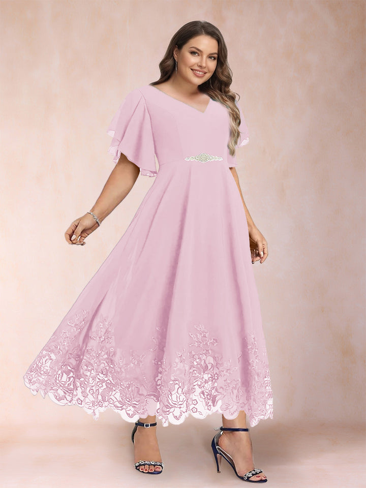 A-Line/Princess V-Neck Half Sleeves Plus Size Mother of the Bride Dresses with Applique