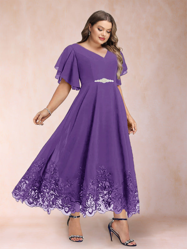 A-Line/Princess V-Neck Half Sleeves Plus Size Mother of the Bride Dresses with Applique
