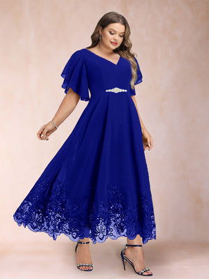 A-Line/Princess V-Neck Half Sleeves Plus Size Mother of the Bride Dresses with Applique