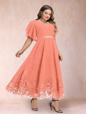 A-Line/Princess V-Neck Half Sleeves Plus Size Mother of the Bride Dresses with Applique