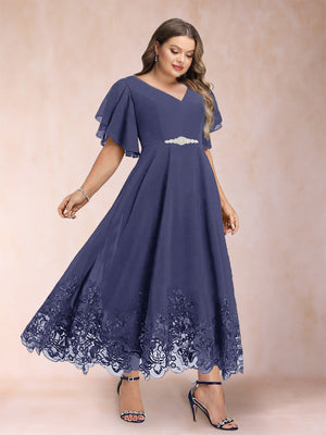 A-Line/Princess V-Neck Half Sleeves Plus Size Mother of the Bride Dresses with Applique