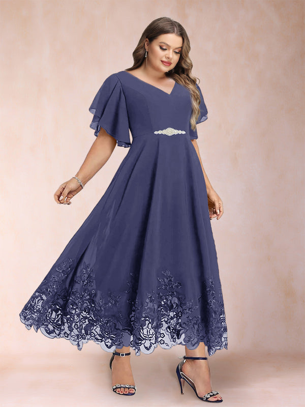 A-Line/Princess V-Neck Half Sleeves Plus Size Mother of the Bride Dresses with Applique