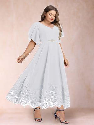 A-Line/Princess V-Neck Half Sleeves Plus Size Mother of the Bride Dresses with Applique