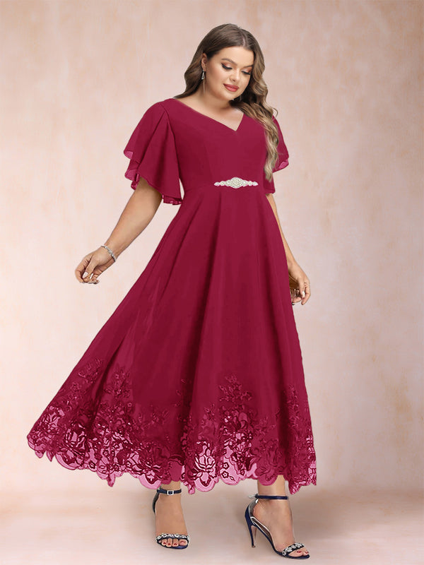 A-Line/Princess V-Neck Half Sleeves Plus Size Mother of the Bride Dresses with Applique