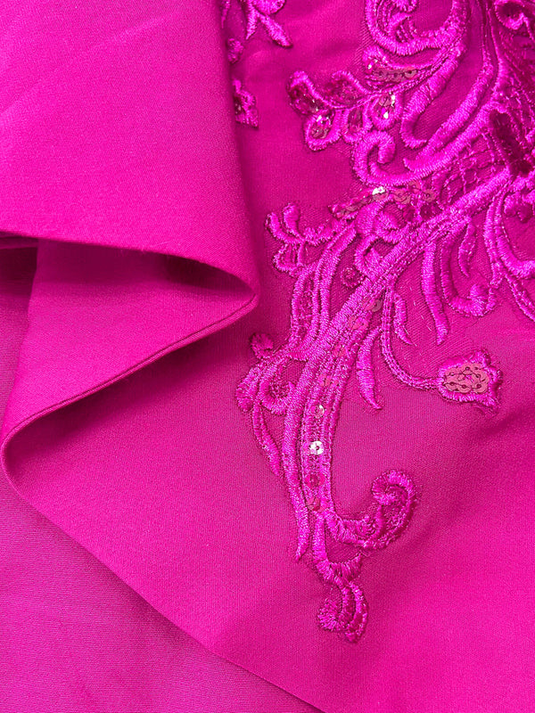 Sheath/Column Scoop Long Sleeves Mother of the Bride Dresses with Applique