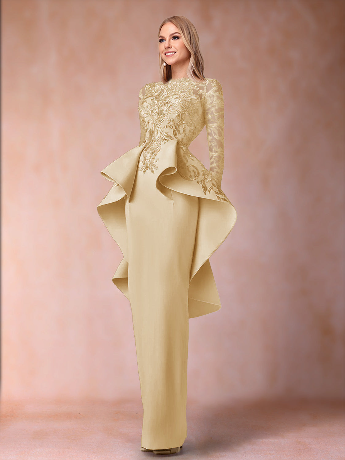 Sheath/Column Scoop Long Sleeves Mother of the Bride Dresses with Applique