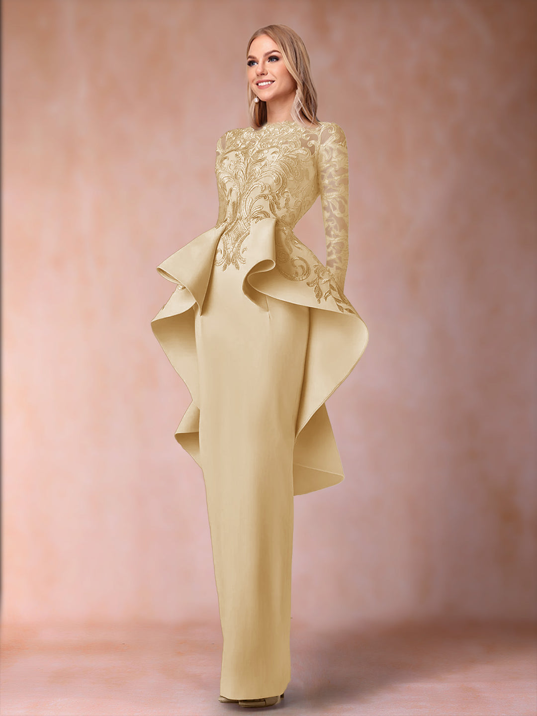 Sheath/Column Scoop Long Sleeves Mother of the Bride Dresses with Applique