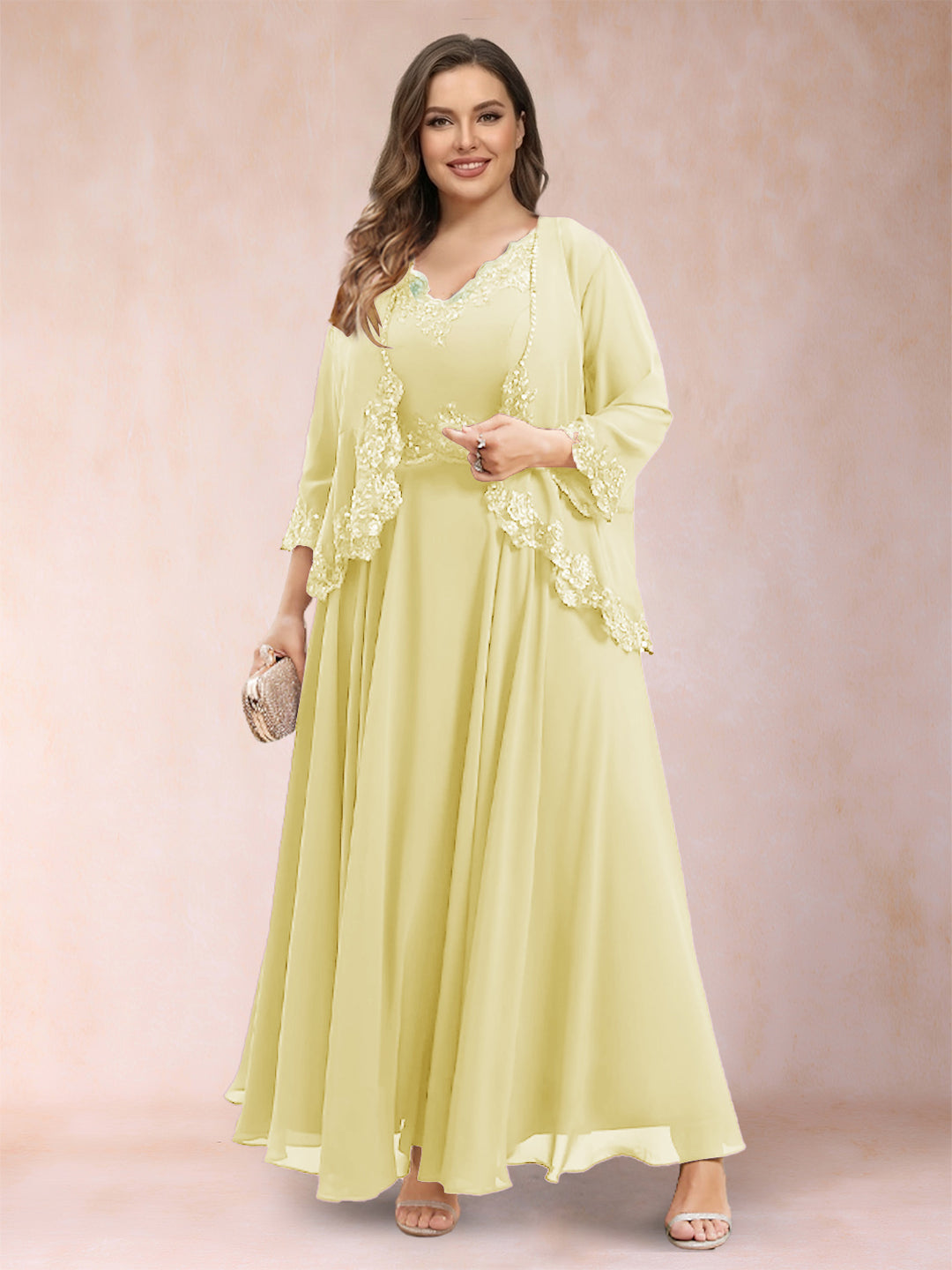 A-Line/Princess V-Neck 3/4 Sleeves 2 Pieces Plus Size Mother of the Bride Dresses with Applique