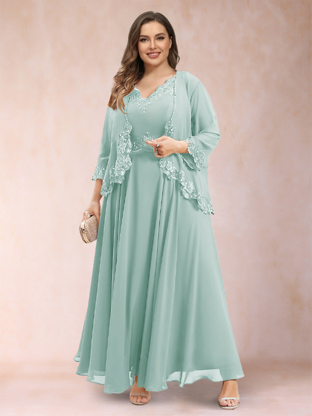 A-Line/Princess V-Neck 3/4 Sleeves 2 Pieces Plus Size Mother of the Bride Dresses with Applique