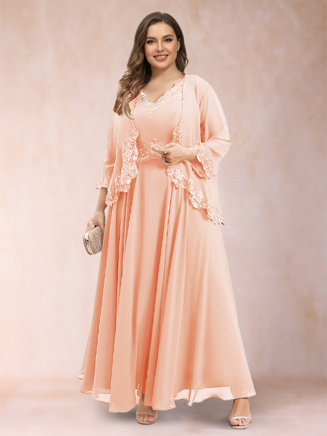 A-Line/Princess V-Neck 3/4 Sleeves 2 Pieces Plus Size Mother of the Bride Dresses with Applique