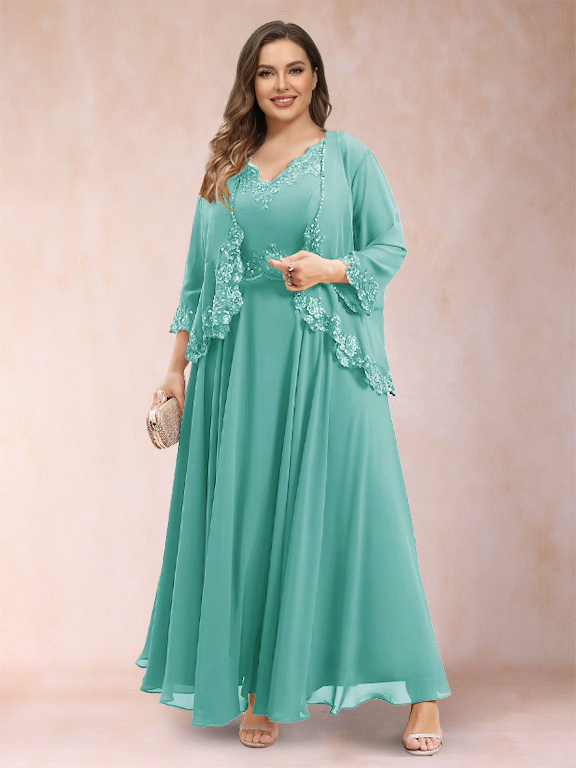 A-Line/Princess V-Neck 3/4 Sleeves 2 Pieces Plus Size Mother of the Bride Dresses with Applique