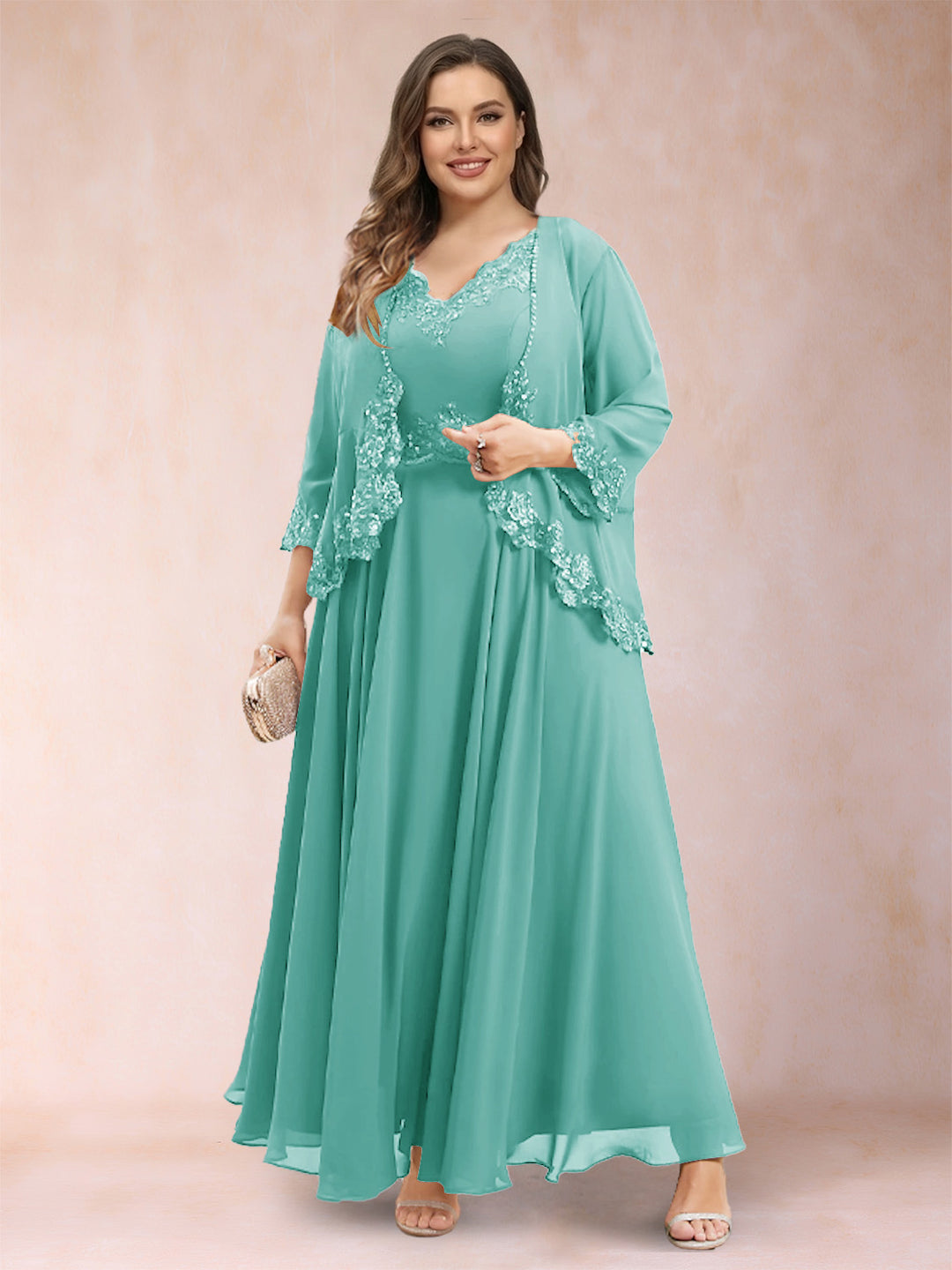 A-Line/Princess V-Neck 3/4 Sleeves 2 Pieces Plus Size Mother of the Bride Dresses with Applique