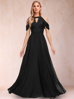 A-Line/Princess Cold Shoulder Short Sleeves Mother of the Bride Dresses with Applique