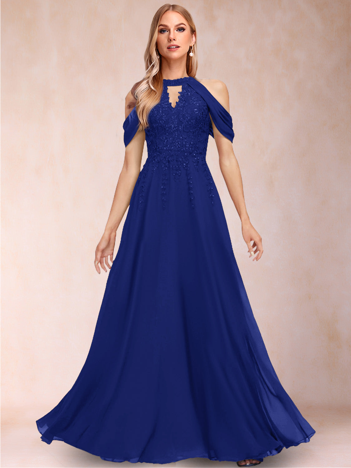 A-Line/Princess Cold Shoulder Short Sleeves Mother of the Bride Dresses with Applique