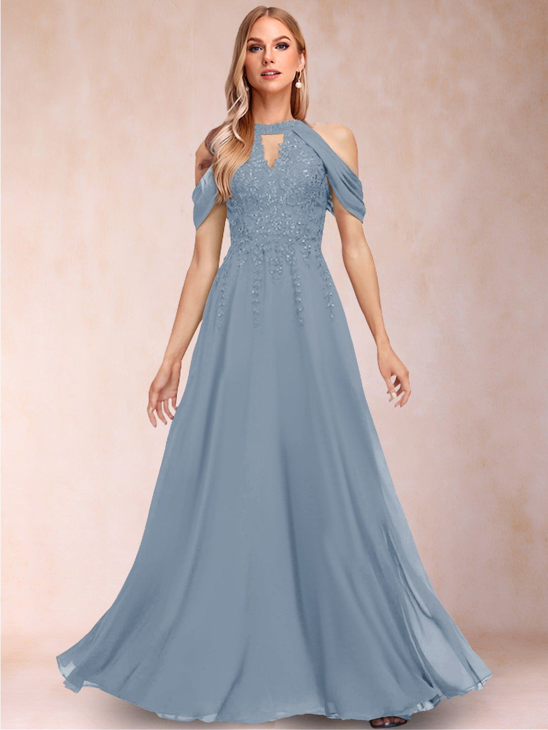 A-Line/Princess Cold Shoulder Short Sleeves Mother of the Bride Dresses with Applique