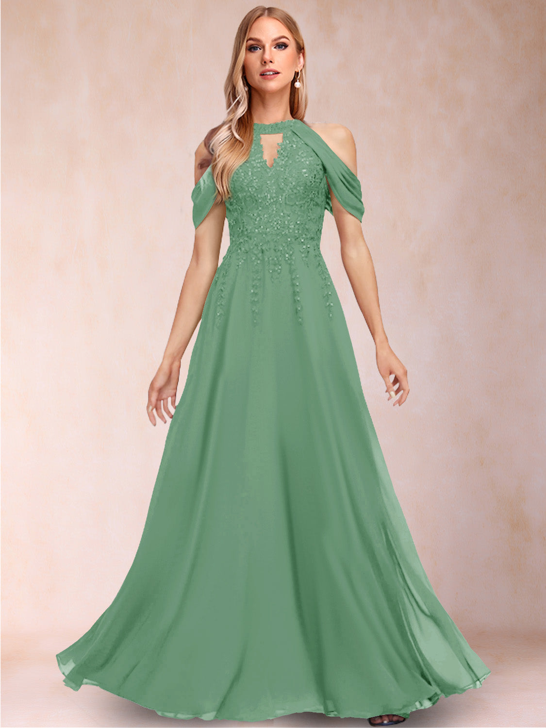 A-Line/Princess Cold Shoulder Short Sleeves Mother of the Bride Dresses with Applique